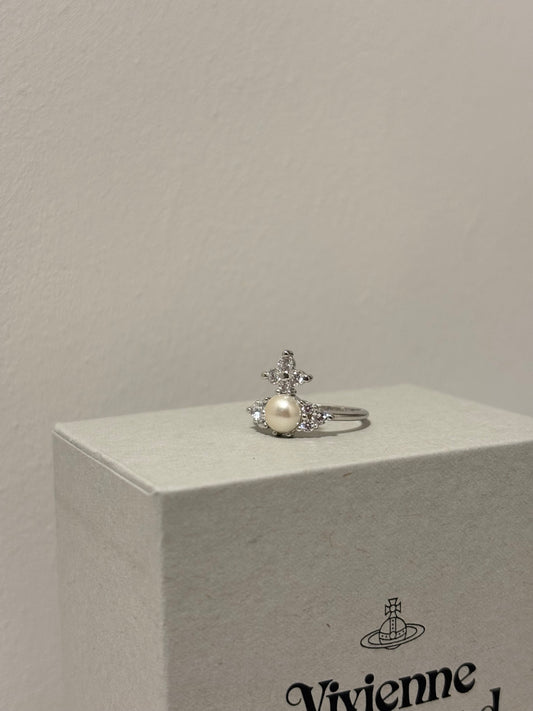 [現貨] Vivienne Westwood Feodora小珍珠戒指