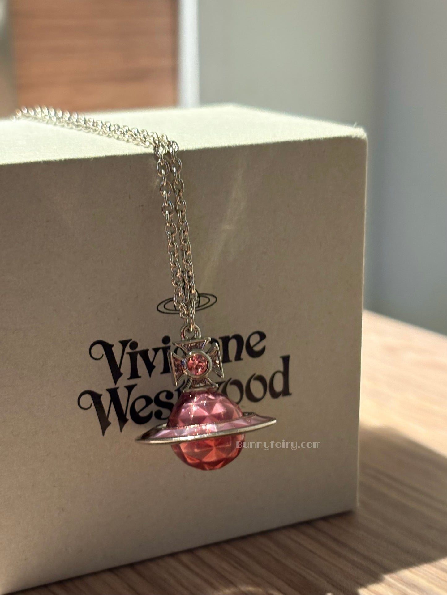 [限量預購💗] Vivienne Westwood Mashita 糖果寶石立體土星項鍊🍬