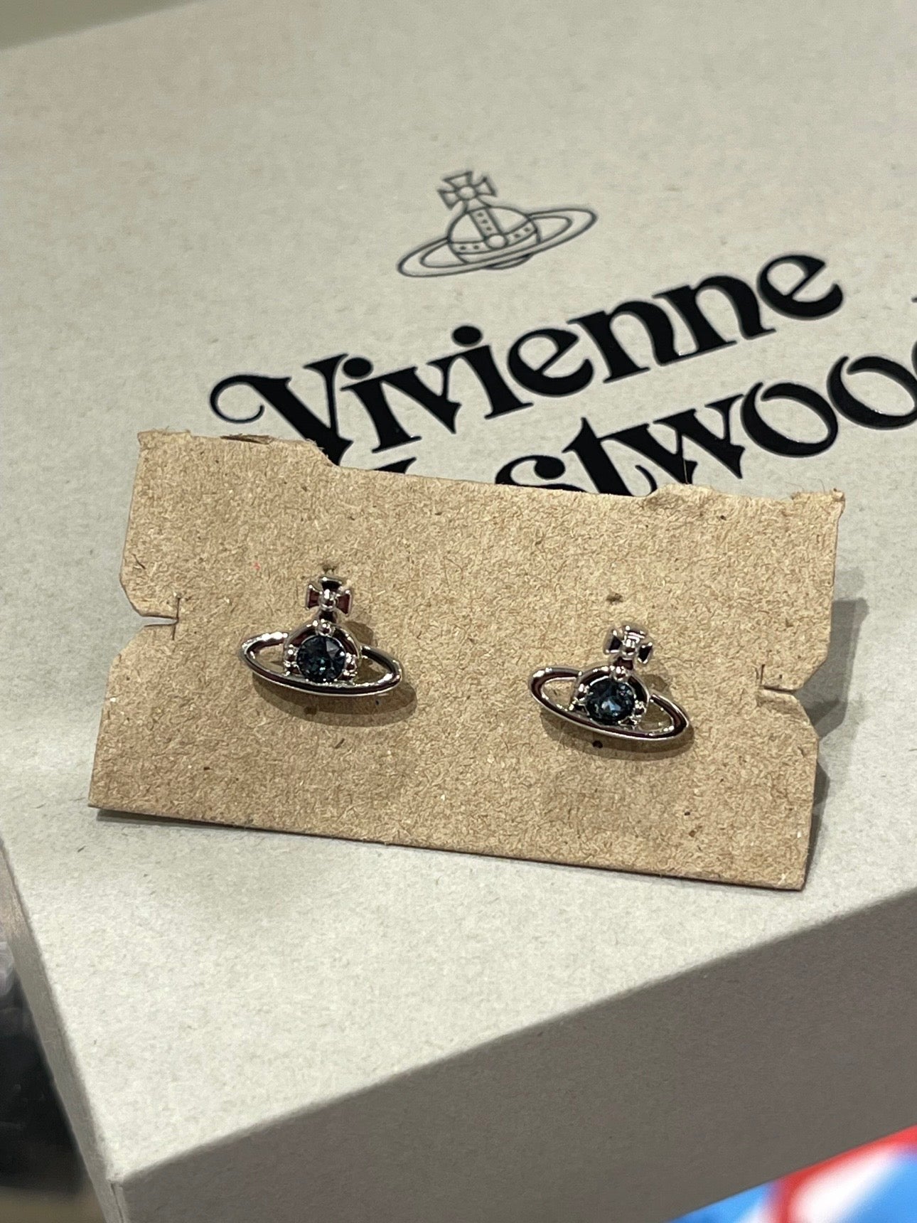 [預購] Vivienne Westwood Nano藍鑽迷你耳釘