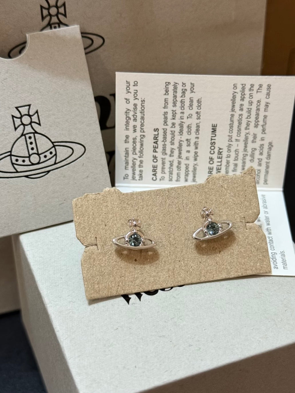 [預購] Vivienne Westwood Nano藍鑽迷你耳釘