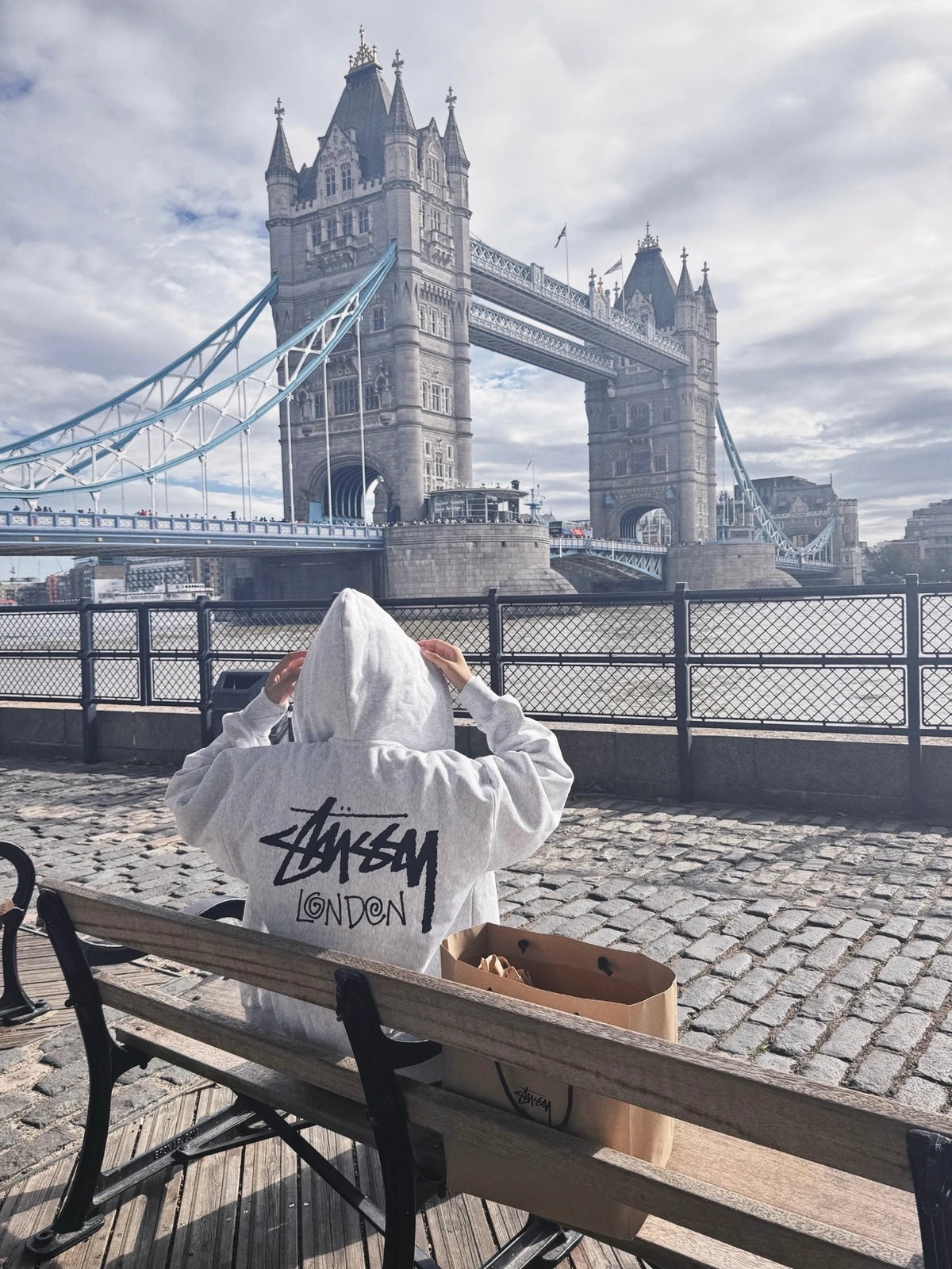 [英國現貨] Stussy倫敦限定拉鍊外套 灰色M