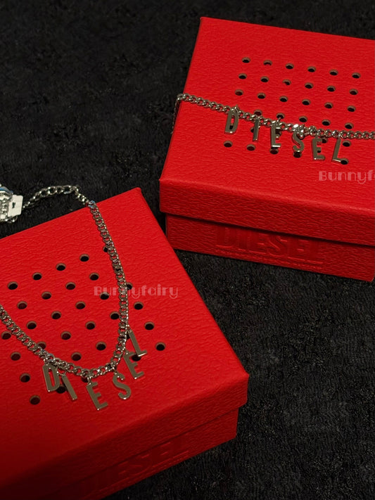 [預購] Diesel Logo Charm 字母流蘇系列 DX1493040/DX1494040