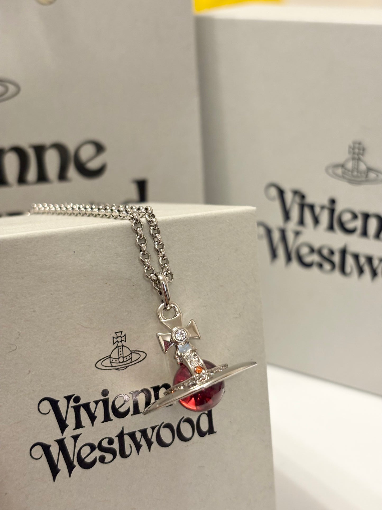[預購+現貨] Vivienne Westwood New Tiny Orb 中號orb
