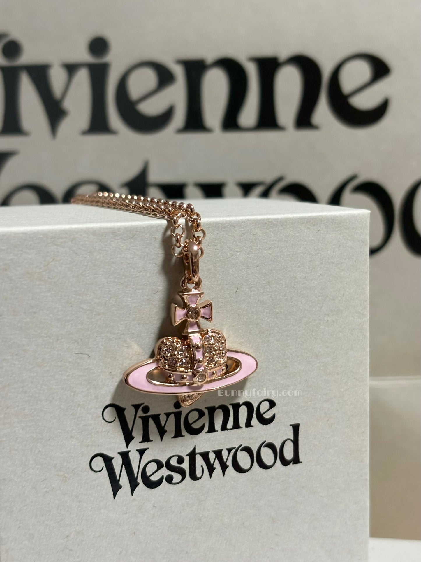 [預購+現貨] 性價比の選 Vivienne Westwood 愛心土星琺瑯項鍊