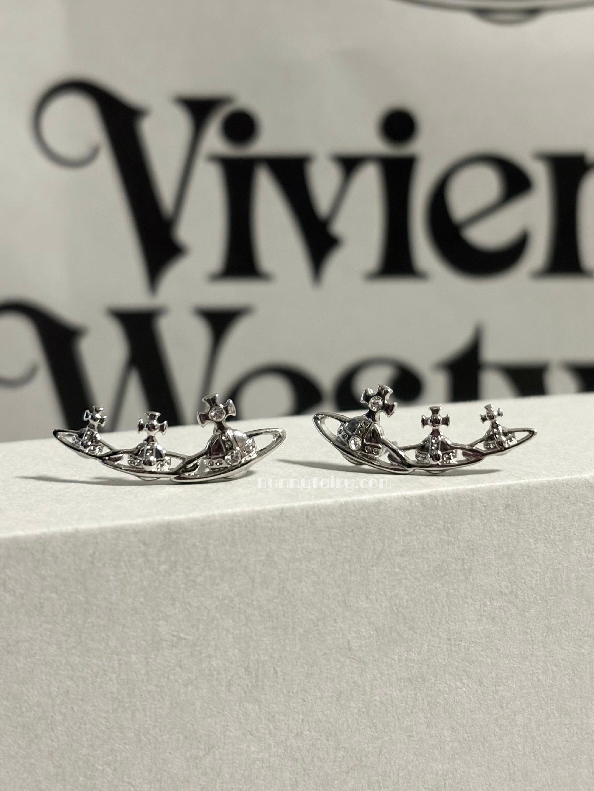 [預購] Vivienne Westwood Candy Earrings 三連土星耳環