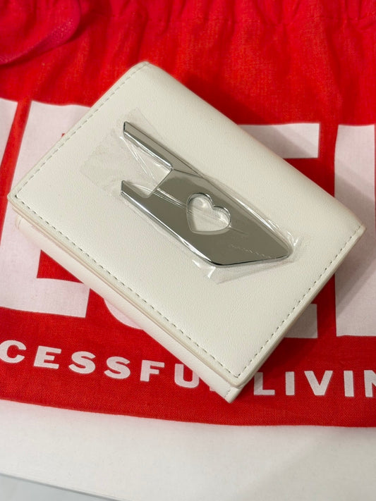 [現貨] Diesel白色愛心logo三折短夾