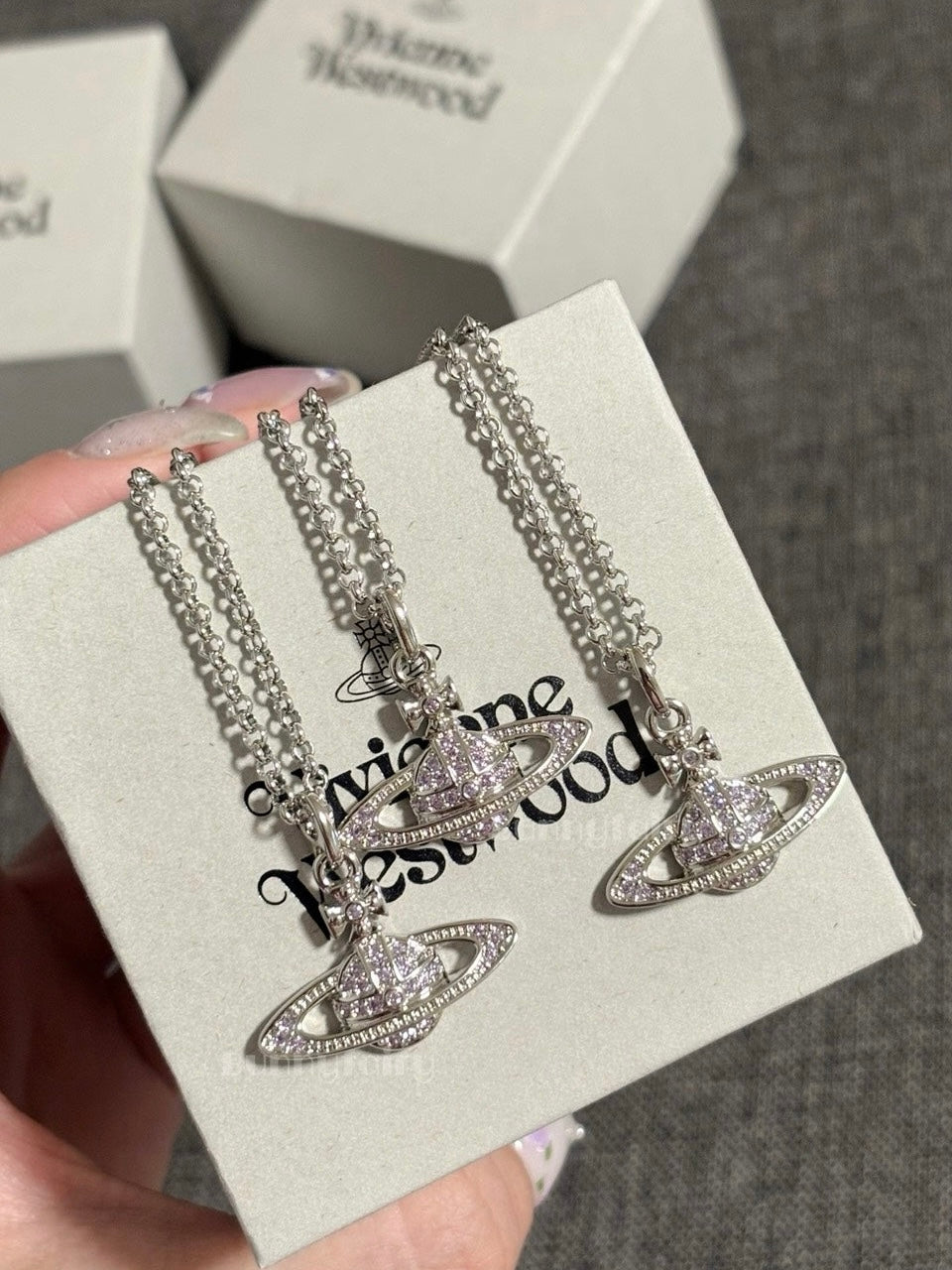 [現貨！SS26限定]Vivienne Westwood Mini bas紫鑽項鍊