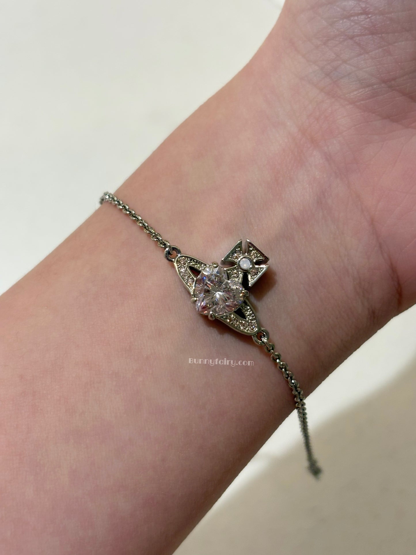 [絕版現貨!!] Vivienne Westwood Ariella Bracelet 粉鑽愛心手鍊