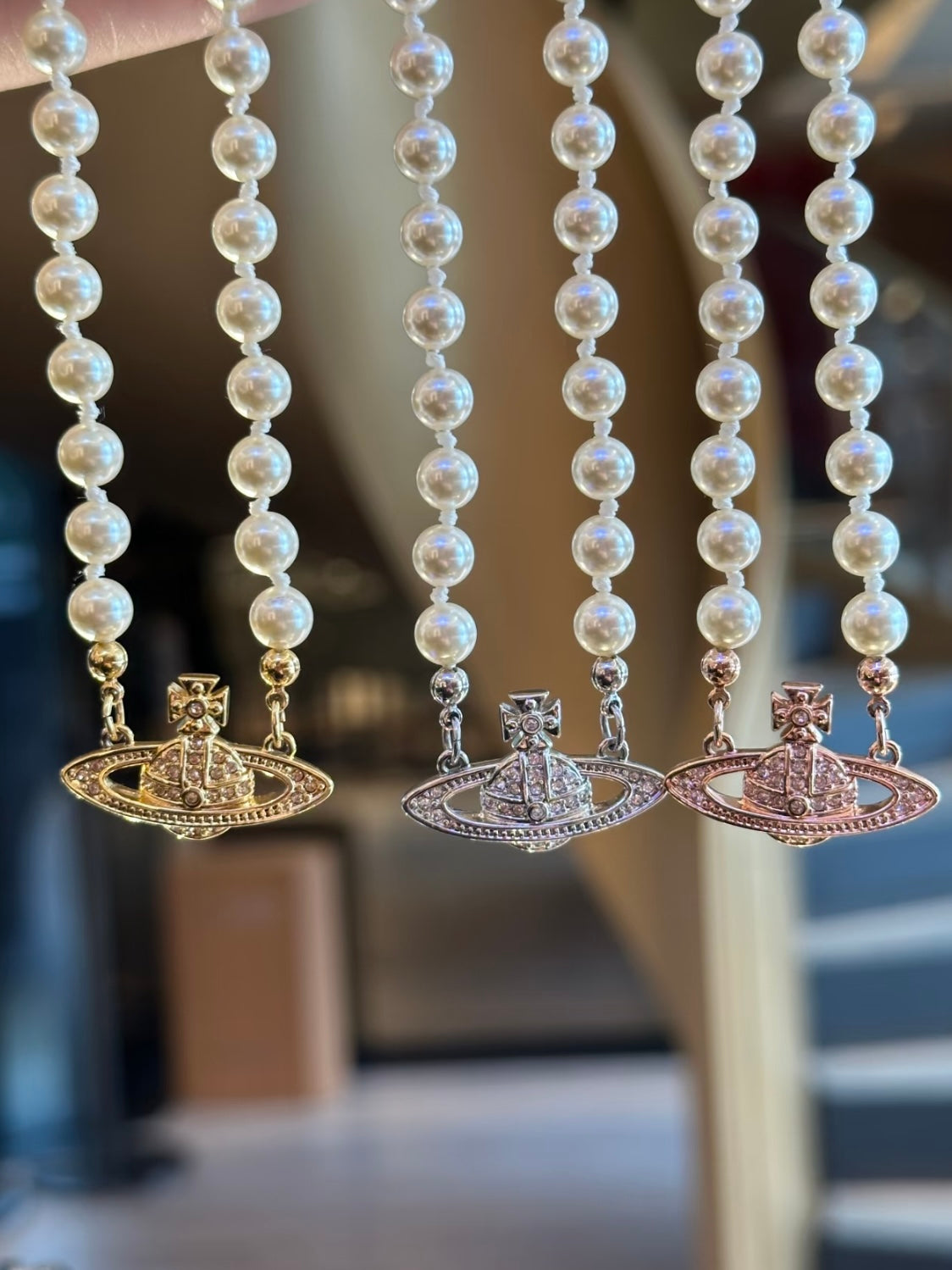 [預購]Vivienne Westwood 珍珠choker