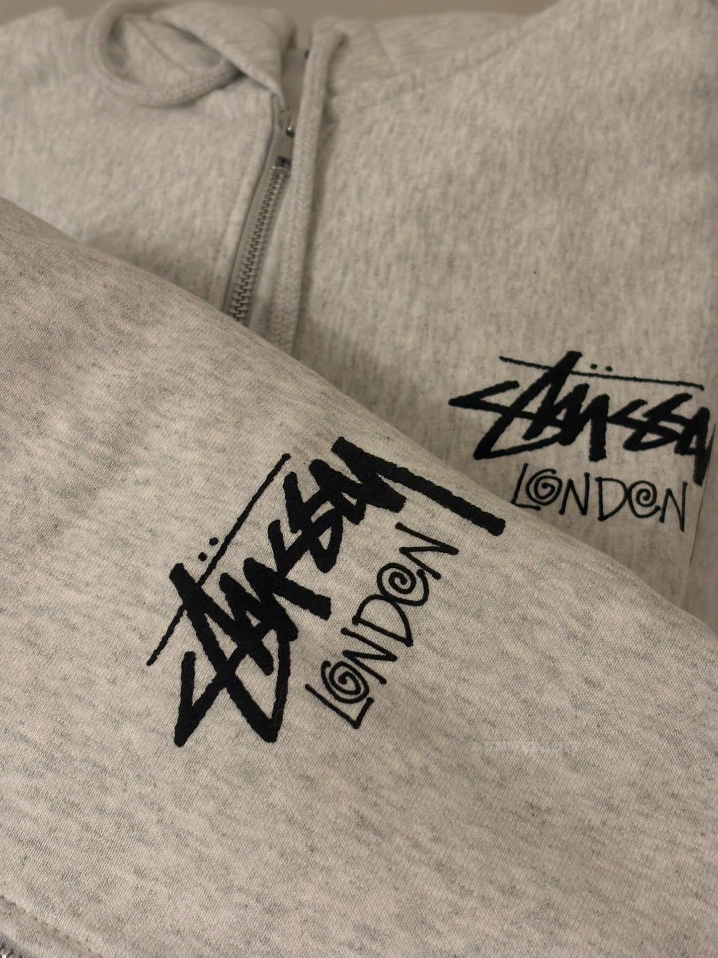[英國現貨] Stussy倫敦限定拉鍊外套 灰色M