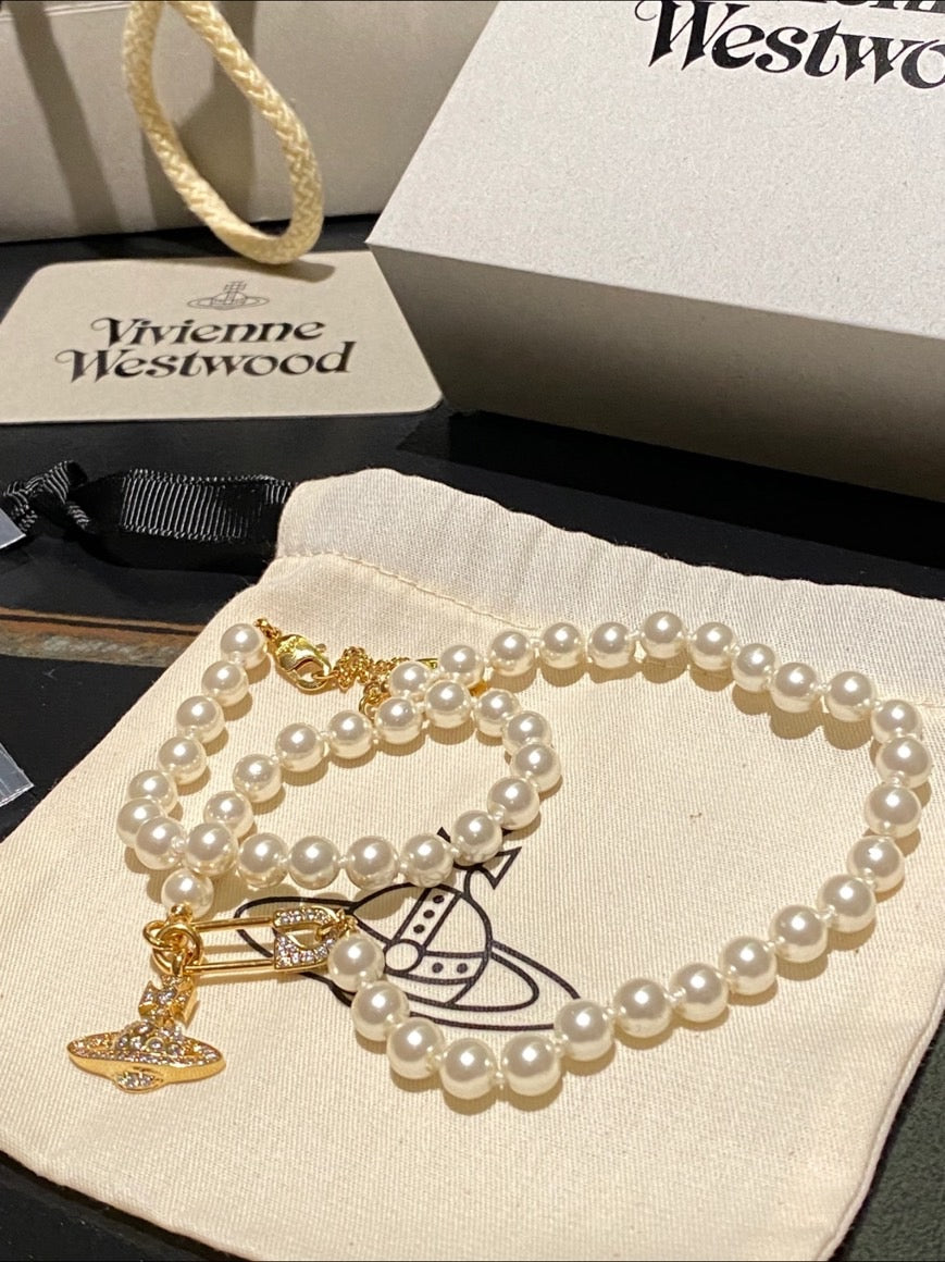 [預購] Vivienne Westwood Lucrece 珍珠別針項鍊