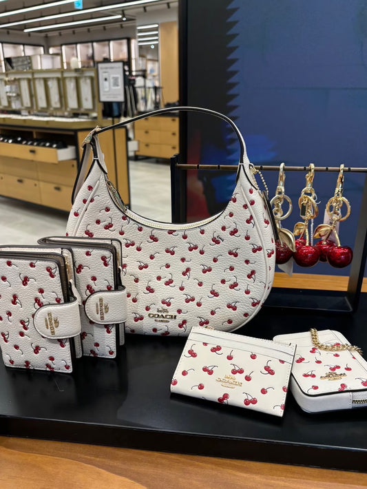 [新品預購] Coach櫻桃夏日系列🍒