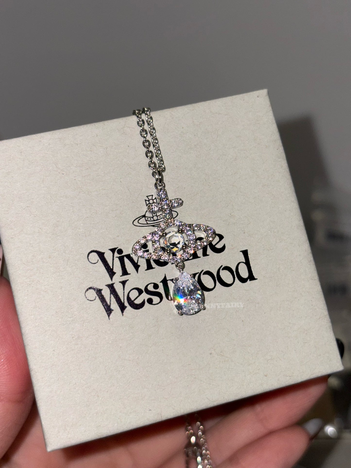 [預購] Vivienne Westwood Olympia Drop Necklace Olympia水滴項鍊