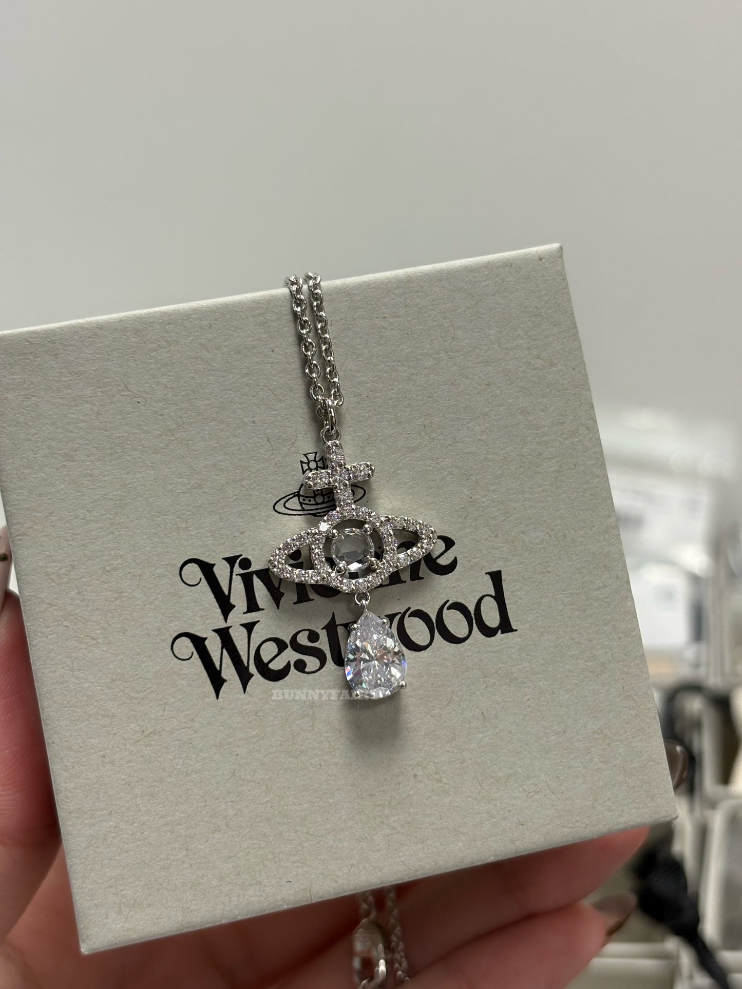 [預購] Vivienne Westwood Olympia Drop Necklace Olympia水滴項鍊