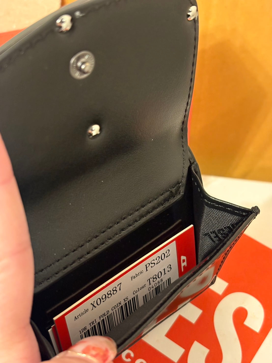 [現貨] Diesel漆皮三折短夾