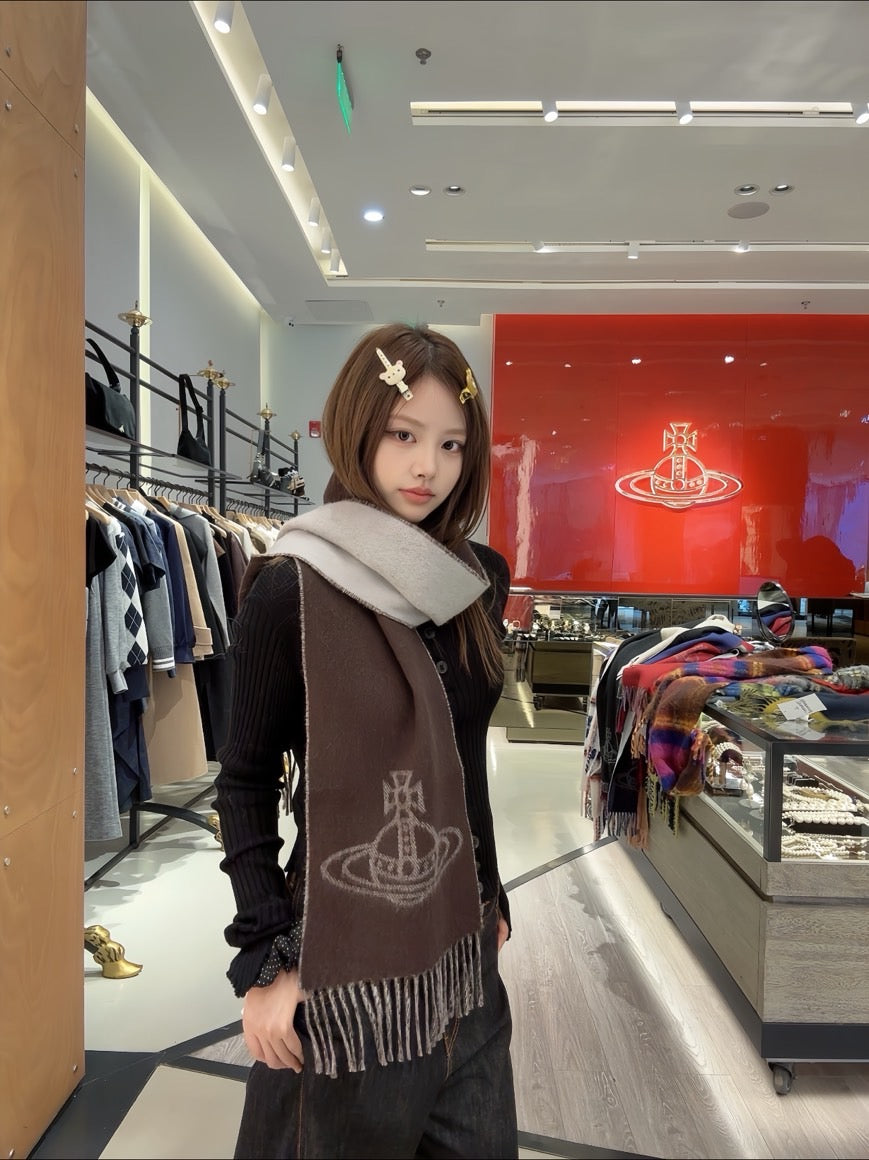 [現貨] Vivienne Westwood棕色雙面圍巾