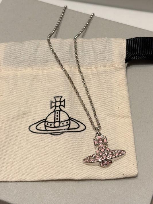 [現貨] VivienneWesteood 粉色菱格小土星項鍊