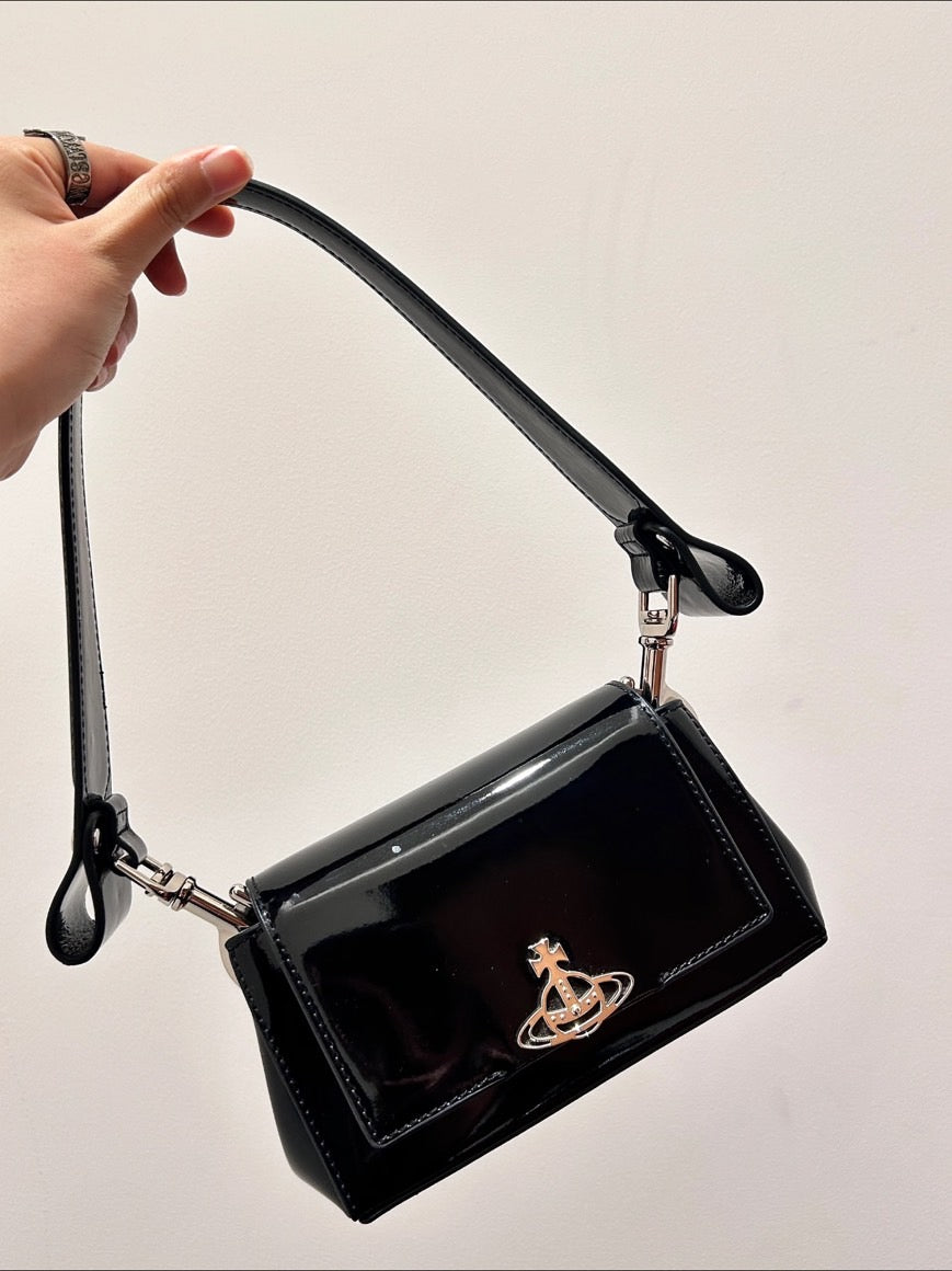 [預購 季中折扣] Vivienne Westwood Small Hazel Bag 小號Hazel漆皮包包