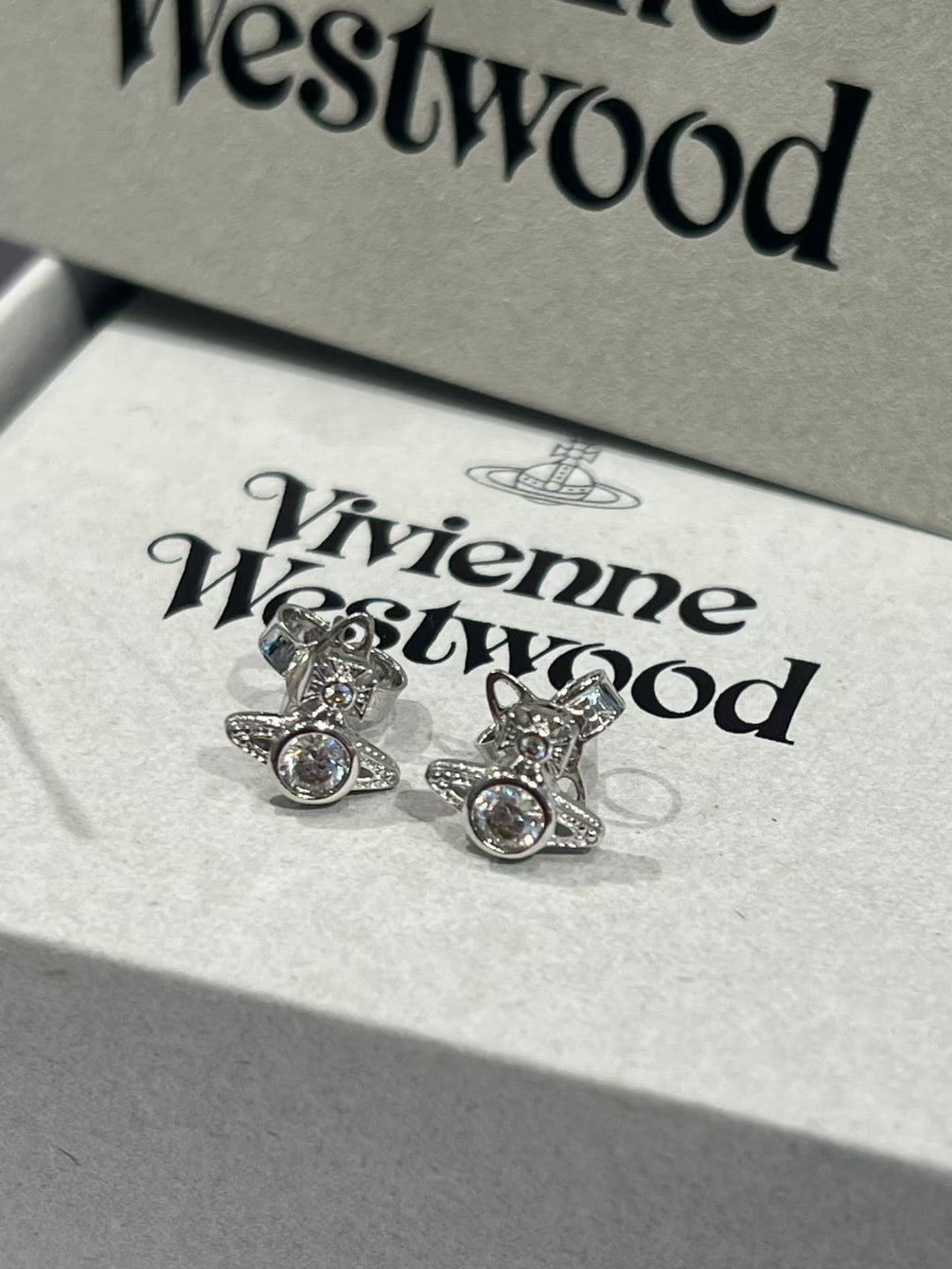 [預購] Vivienne Westwood London orb耳釘