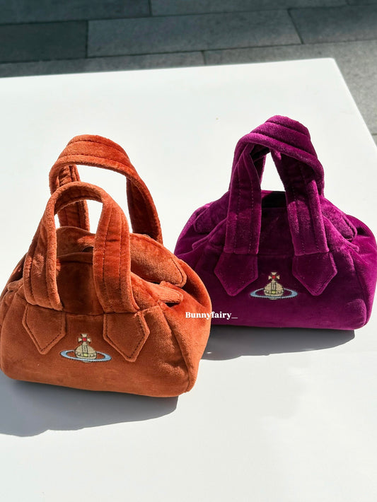 [預購] Vivienne Westwood Mini Yasmine絲絨包