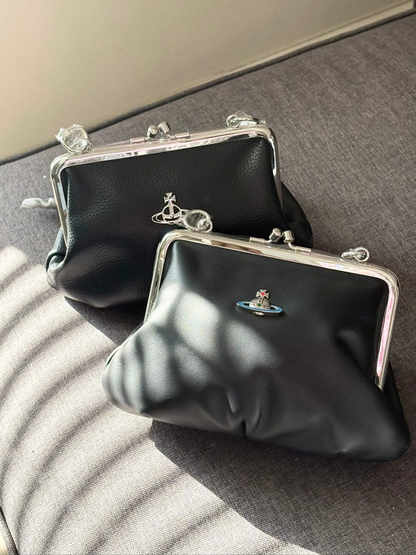 [預購] Vivienne Westwood 荔枝皮口金包