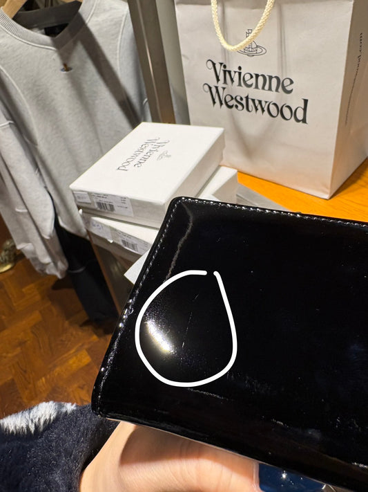[專櫃福利品]Vivienne Westwood 漆皮口金三折錢包