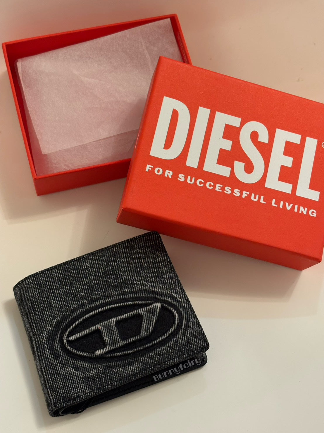 [現貨] Diesel 黑色牛仔兩折短夾