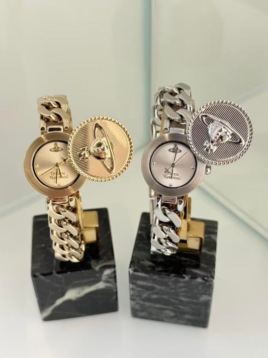 [預購] Vivienne Westwood 翻蓋手錶